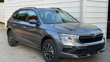 Gebraucht 2025 Skoda Kamiq Selection SUV | 25.740 € (Guter Preis)