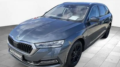Gebraucht Skoda Octavia First Edition 150 PS (110 kW) 2020 Kombi