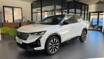 Weiss qnc+schwarz gne (schwarz) Neu 2025 Renault Austral Techno SUV | 42.189 € (Fairer Preis)