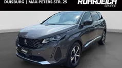 Grau Gebraucht 2022 Peugeot 5008 GTi Van / Kleinbus | 32.990 € (Fairer Preis)