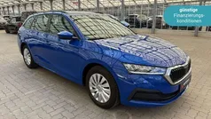 Blau Gebraucht 2021 Skoda Octavia Active Kombi | 17.790 € (Guter Preis)