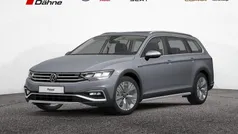 Grau Gebraucht 2023 VW Passat Alltrack Kombi | 36.880 € (Fairer Preis)