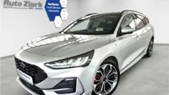 Silber Gebraucht 2024 Ford Focus ST-Line X Kombi | 27.990 € (Fairer Preis)
