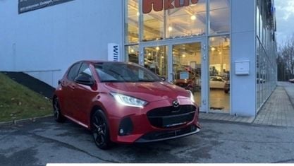 Używany Mazda 2 Homura-Line 116 KM (85 kW) 2025 Czerwony Sedan/Limuzyna