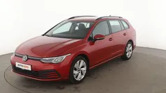 Rot Gebraucht 2021 VW Golf VIII Life Kombi | 19.800 € (Fairer Preis)