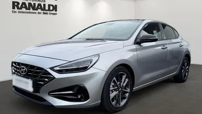 Gebraucht Hyundai i30 Edition 30+ 159 PS (116 kW) 2021 Met (silber Limousine
