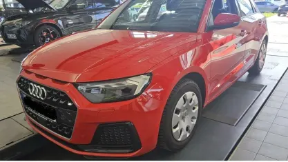 Używany Audi A1 Sportback Advanced 116 KM (85 kW) 2020 Czerwony Hatchback