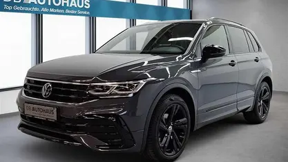 Grau Gebraucht 2023 VW Tiguan R-line SUV | 27.850 € (Superpreis)