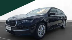 Schwarz Gebraucht 2024 Skoda Octavia Selection Kombi | 30.598 € (Fairer Preis)
