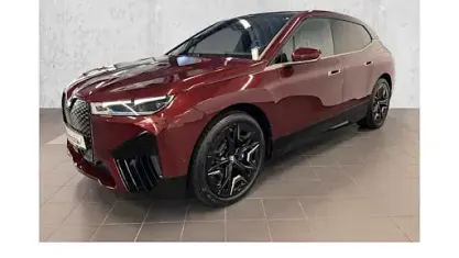 Gebraucht BMW iX M Sport 455 kW (619 PS) 2023 Rot SUV