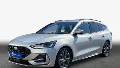 Gebraucht Ford Focus ST-Line X 115 PS (84 kW) 2025 Schwarz Kombi