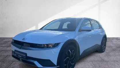 Atlas white / sol Gebraucht 2024 Hyundai Ioniq 5 Dynamiq SUV | 31.979 € (Superpreis)