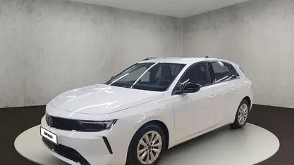 Gebraucht Opel Astra Edition 110 PS (80 kW) 2022 Arktis weiß (uni) Limousine