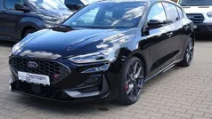 Obsidianschwarz metallic Neu 2025 Ford Focus ST Coupé | 36.250 € (Guter Preis)