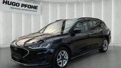 Schwarz Gebraucht 2022 Ford Focus Kombi | 17.340 € (Guter Preis)