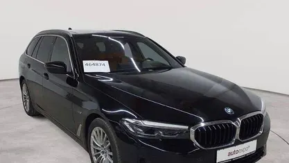 Schwarz uni Gebraucht 2022 BMW 530e Sport Line Kombi | 25.290 € (Fairer Preis)