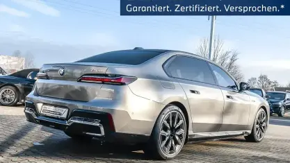 Usata BMW i7 Executive 484 kW (659 CV) 2024 Grigio Berlina