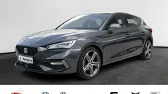 Grau Gebraucht 2022 Seat Leon FR Limousine | 24.240 € (Fairer Preis)
