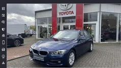 Mediterranblau metallic (metallic) Gebraucht 2016 BMW 318 Advantage Limousine | 15.850 € (Guter Preis)
