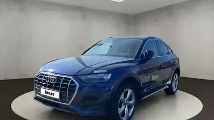 Gebraucht Audi Q5 Ambiente 204 PS (150 kW) 2022 Navarrablau metallic SUV