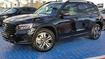 Gebraucht Mercedes GLB180 Progressive 136 PS (100 kW) 2025 Metalliclack kosmosschwarz SUV