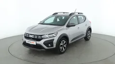 Grau Gebraucht 2023 Dacia Sandero Expression Kleinwagen | 18.390 € (Fairer Preis)