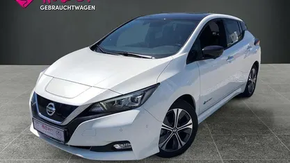 Gebraucht Nissan Leaf Tekna 110 kW (150 PS) 2019 Weiß Kleinwagen