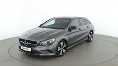 Grau Gebraucht 2016 Mercedes CLA220 Shooting Brake Urban Kombi | 20.190 € (Fairer Preis)