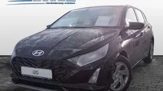 Farbe: schwarz Neu 2025 Hyundai i20 Select Limousine | 21.870 € (Fairer Preis)