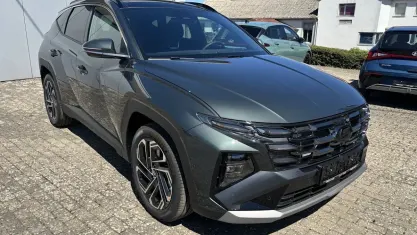 Neu Hyundai Tucson Prime 150 PS (110 kW) 2026 Cypress green SUV