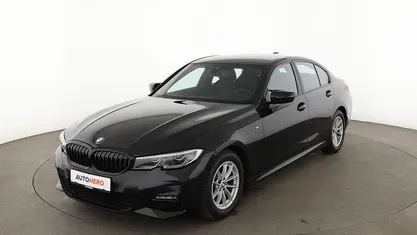 Schwarz Gebraucht 2021 BMW 320 M Sport Limousine | 30.520 € (Fairer Preis)