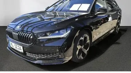 Gebraucht Skoda Superb SportLine 193 PS (141 kW) 2026 Schwarz Kombi
