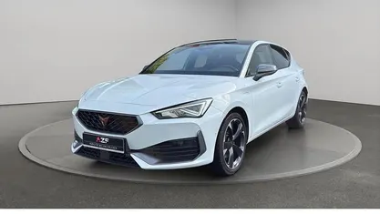 Weiß Gebraucht 2022 Cupra Leon Limousine | 21.280 € (Fairer Preis)