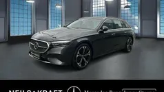 Grau Gebraucht 2024 Mercedes E300 Avantgarde Kombi | 48.450 € (Guter Preis)