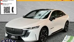 Crystal white pearl Neu 2025 Mazda 6e Takumi-Line Limousine | 38.790 € (Superpreis)