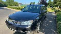 Grau Gebraucht 2006 Ford Mondeo Futura Limousine | 2.299 € (Fairer Preis)