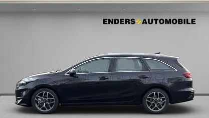 Neu Kia Ceed Sportswagon Spirit 140 PS (102 kW) 2025 1k) black pearl m (schwarz Kombi