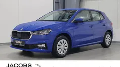 Blau Neu 2025 Skoda Fabia Essence Limousine | 16.285 € (Guter Preis)