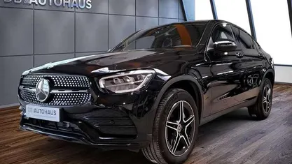 Second-hand Mercedes GLC300e AMG line 306 CP (225 kW) 2022 Negru SUV