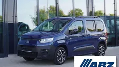 Blau Gebraucht 2023 Fiat Doblò Van / Kleinbus | 19.992 € (Fairer Preis)