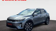 Grau ((m7g) astrograu met.) Gebraucht 2024 Kia Stonic Platinum Edition SUV | 22.979 € (Fairer Preis)