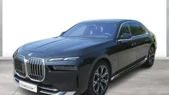 Gebraucht 2024 BMW 750e Sport Line Limousine | 94.890 €
