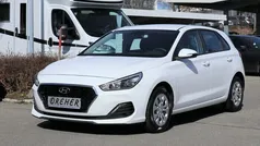 Polar white Gebraucht 2020 Hyundai i30 Select Limousine | 13.290 € (Guter Preis)