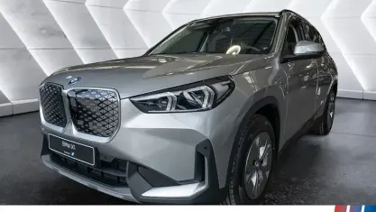 Nuova BMW iX1 Performance 230 kW (313 CV) 2025 Argento SUV