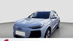 Weiß (gletscherweiß) Gebraucht 2025 Audi Q6 e-tron Performance SUV | 67.690 € (Superpreis)