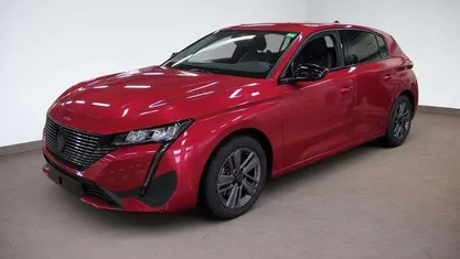 Rot Gebraucht 2024 Peugeot 308 Allure Limousine | 23.790 € (Superpreis)