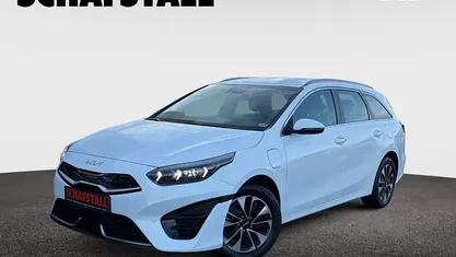 Gebraucht Kia Ceed Sportswagon Spirit 141 PS (103 kW) 2022 Weiss (casa white) Kombi