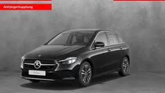 Lack kosmosschwarz Gebraucht 2024 Mercedes B180 Advanced Van / Kleinbus | 28.989 € (Superpreis)