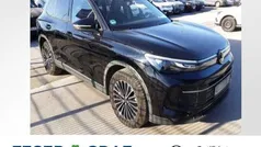 Deep black perleffekt Gebraucht 2024 VW Tiguan Life SUV | 35.880 € (Fairer Preis)