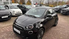 Schwarz Gebraucht 2022 Fiat 500e Icon Kleinwagen | 16.997 € (Guter Preis)